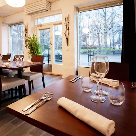 Hotel Vanha 3*